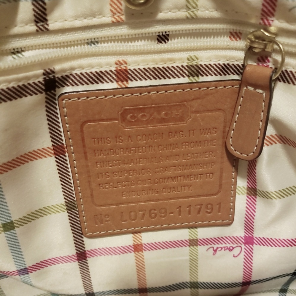 Authentic Coach purse - Picture 6 of 7